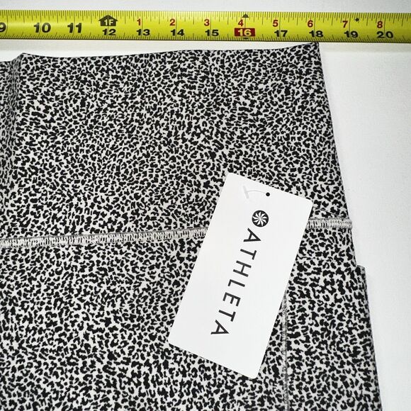 NWT Athleta Salutation Stash Pocket II Textured 7/8 Tight Leggings Size 2X - Picture 7 of 11